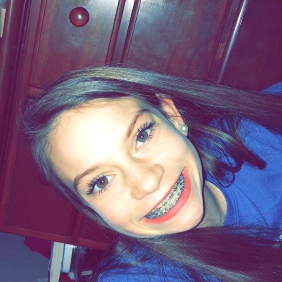 Meet your Posher, Trinity - Picture 1 of 1